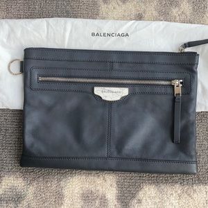 Balenciaga clip large clutch in black leather